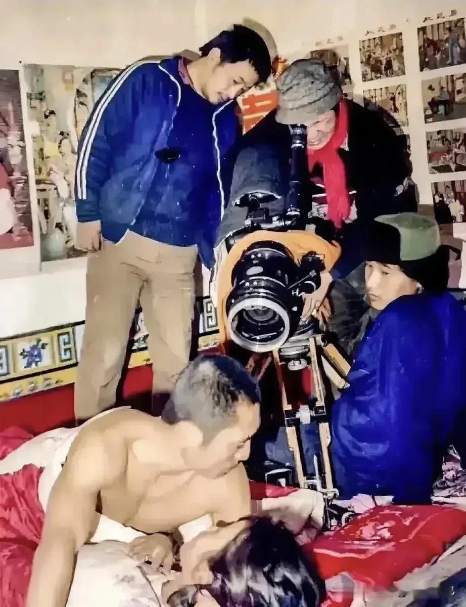 大家猜猜，这是哪一部电影[耶][耶]