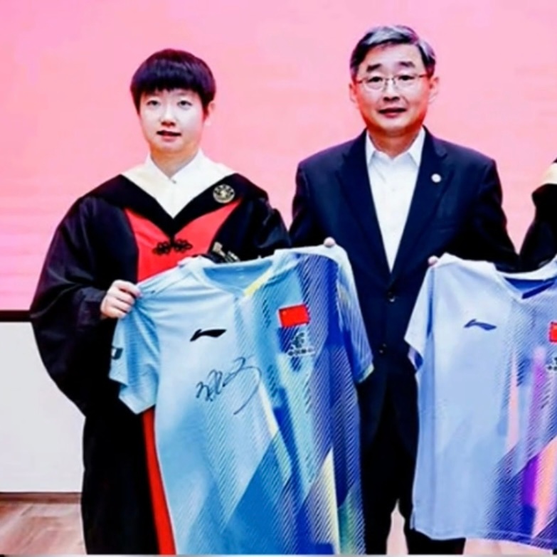小莎学姐毕业快乐🎓 