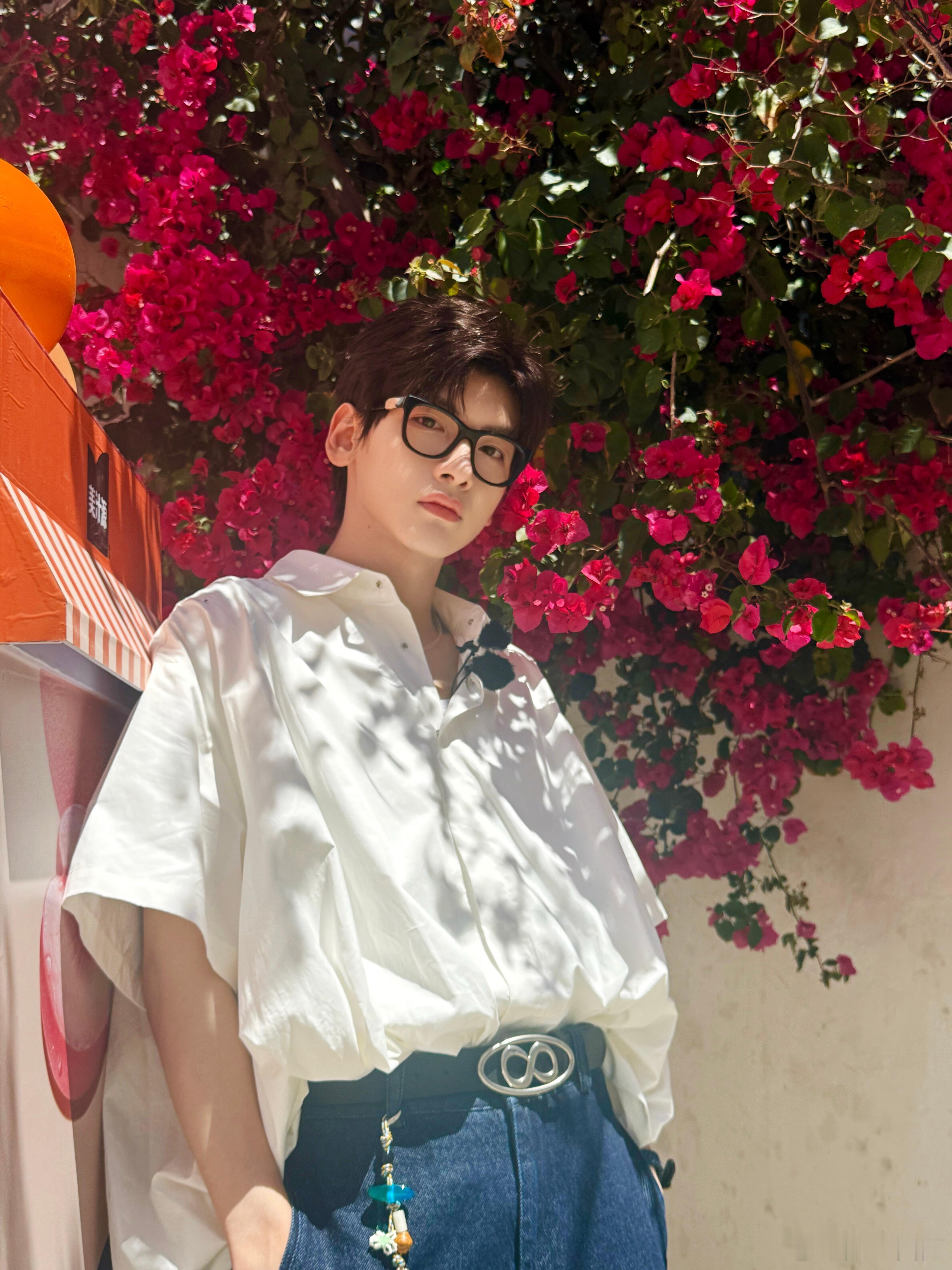 翟潇闻[超话]zxw翟潇闻以你为名的夏天 zxw翟潇闻张澍 “悬挂云雾中的月，星
