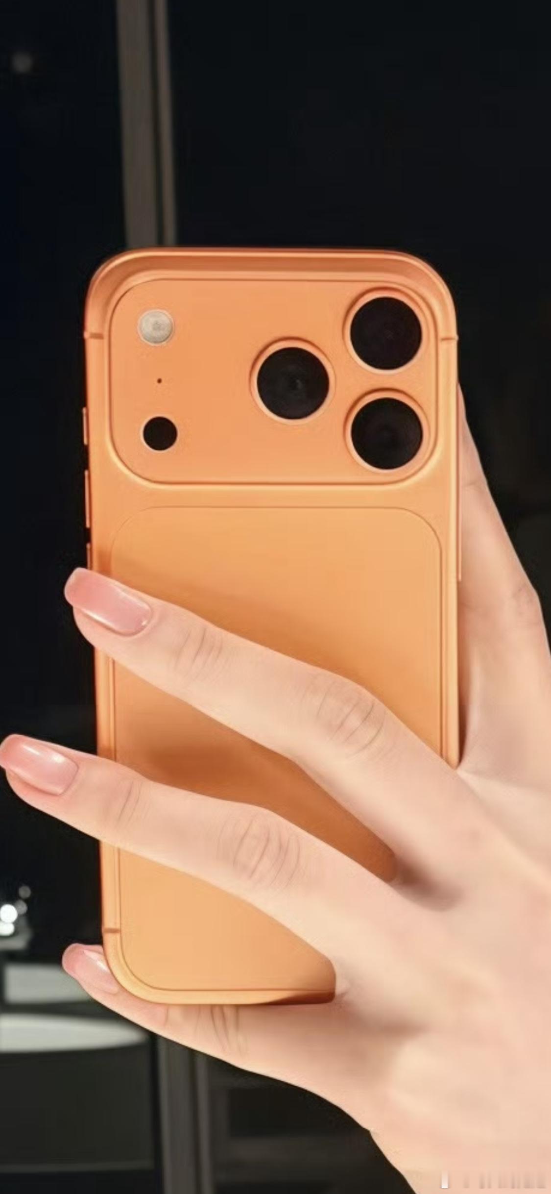 马上要出iPhone 18 Pro了，手上的iPhone 17 Pro突然就不香