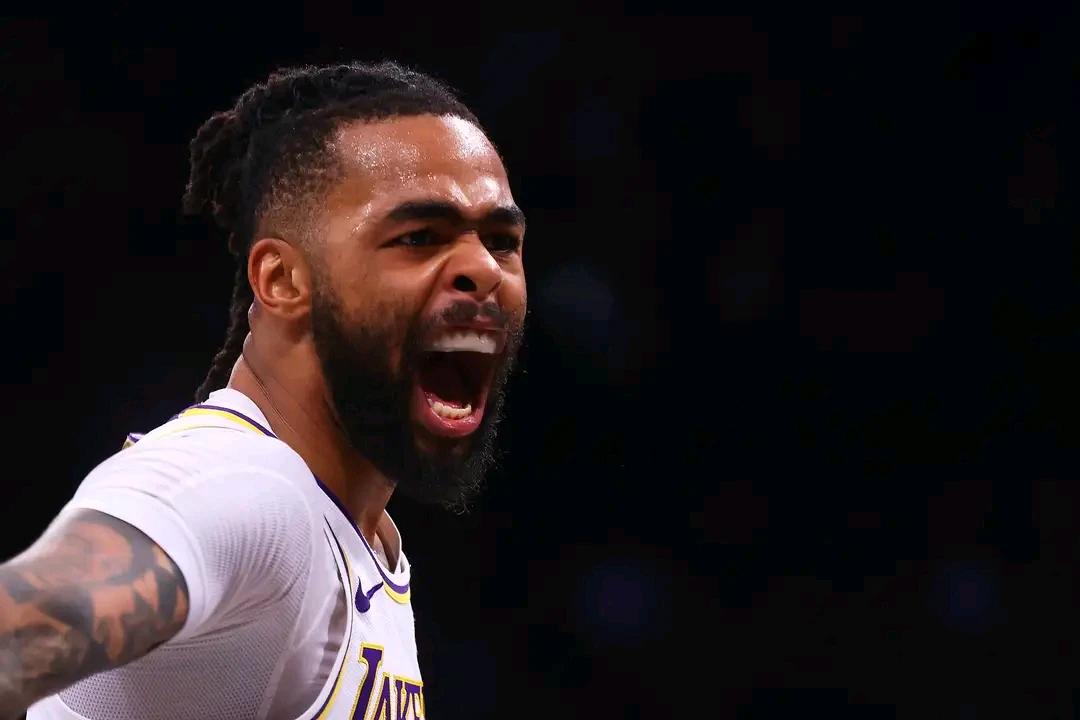 湖人的x因素拉塞尔，终于爆发一场，主场战胜掘金，总比分1-3了。
第一，拉塞尔出