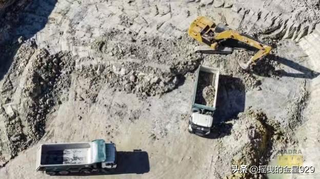 由于俄罗斯对乌克兰的海上封锁，乌克兰大型采矿厂宣布开始暂停采矿作业，乌克兰农业也