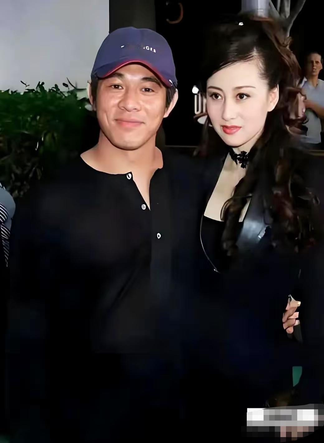 李连杰哪里都好， 他有个很要命的问题，那就是年轻时太拼了。

导演王晶就说过，他