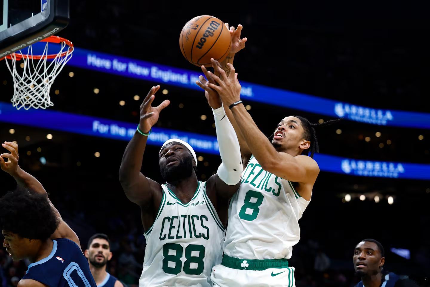 赛季的前8场比赛，凯尔特人仅能抢下对手投失球权的63.6%，在NBA排名第29位