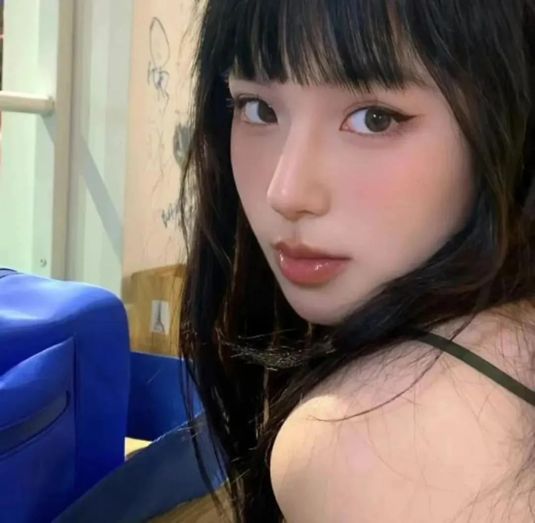 如果你们在谈一段根本不可能在一起的恋情，
如果你们已经坚持1-3年的地下恋爱关系