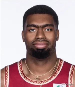 毫无疑问，辽宁队今晚就输在达卡里约翰逊这一点上了，约翰逊这场球一共抢了16个篮板