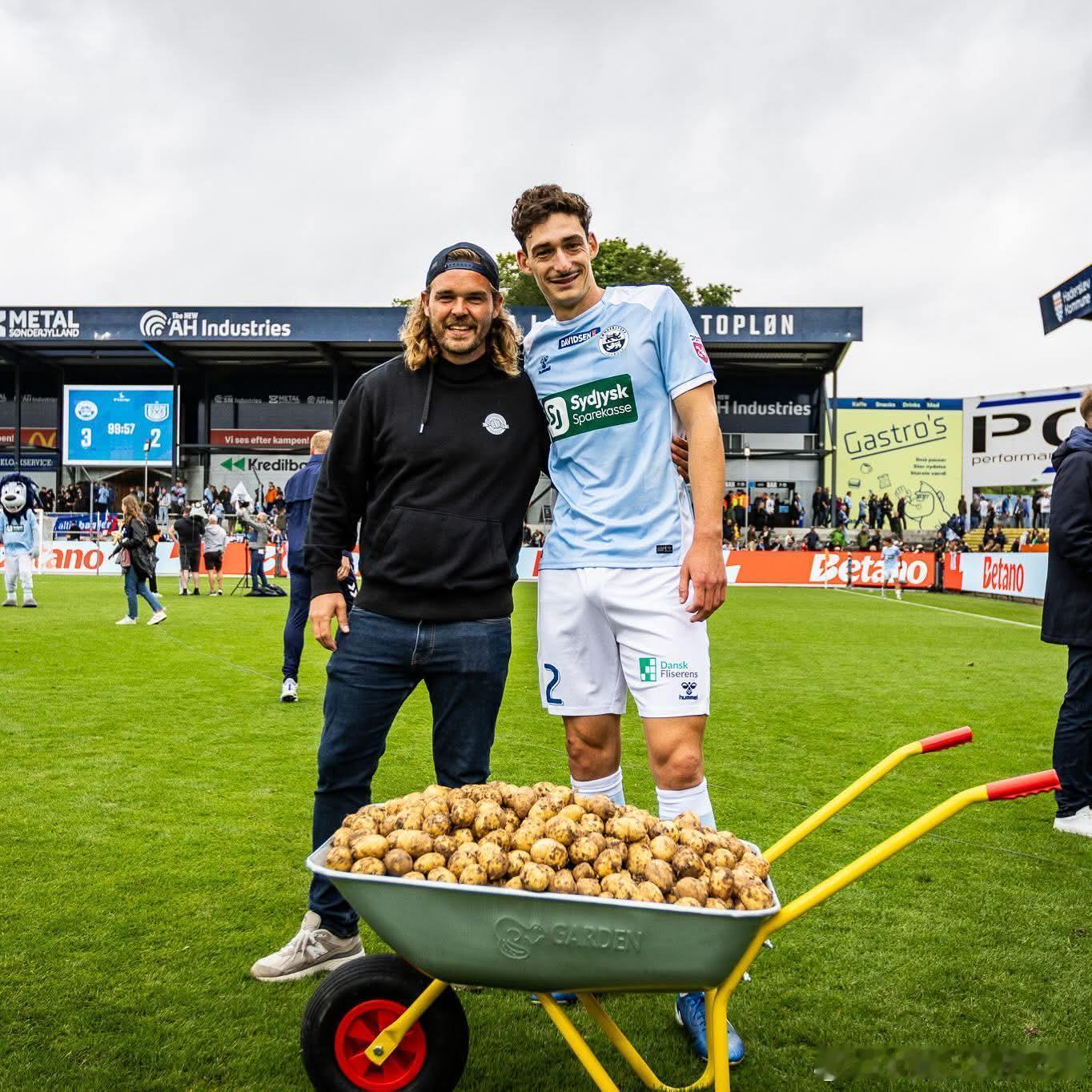 【战利品55kg土豆🥔】 🇩🇰丹麦超级联赛Sønderjyske在3-2战