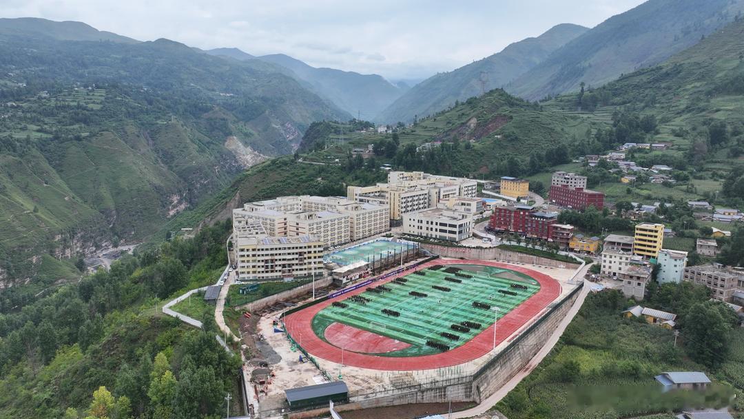 宁波教育帮扶美姑显成效跨越2300公里山海，宁波北仑组团式教育帮扶在凉山美姑结出