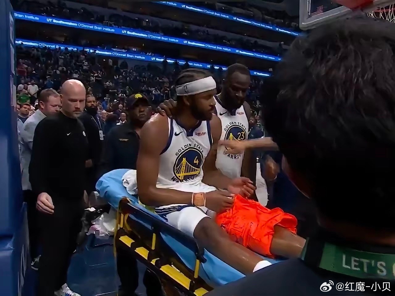 穆迪复出又伤，勇士加时险胜独行侠，弗拉格32分但7失误！勇士今日6连客末战独行侠