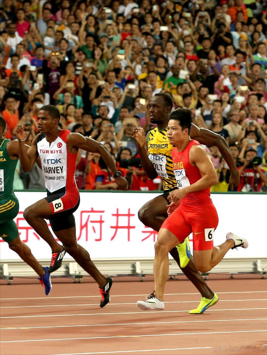 更新社媒晒出长文，正式为自己漫长的奔跑岁月画上句号国际田联此前在社媒晒出苏神多张