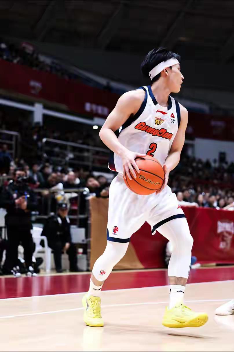 受伤归来的徐杰就一个字，稳。