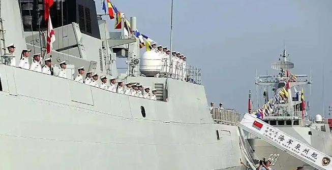 [浮云]一名德国军事专家的言论引发国际舆论热议，他直言，如今中国军事实力已十分强