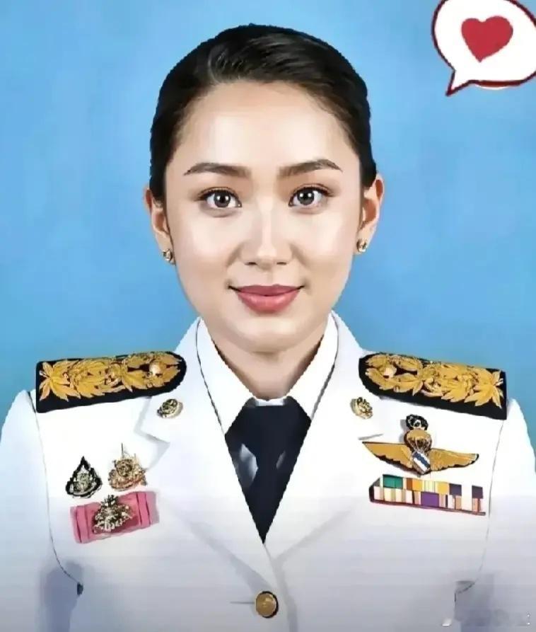 泰国国王宣布了！2025年10月10日，泰国国王哇集拉隆功在曼谷接见中国新大使时