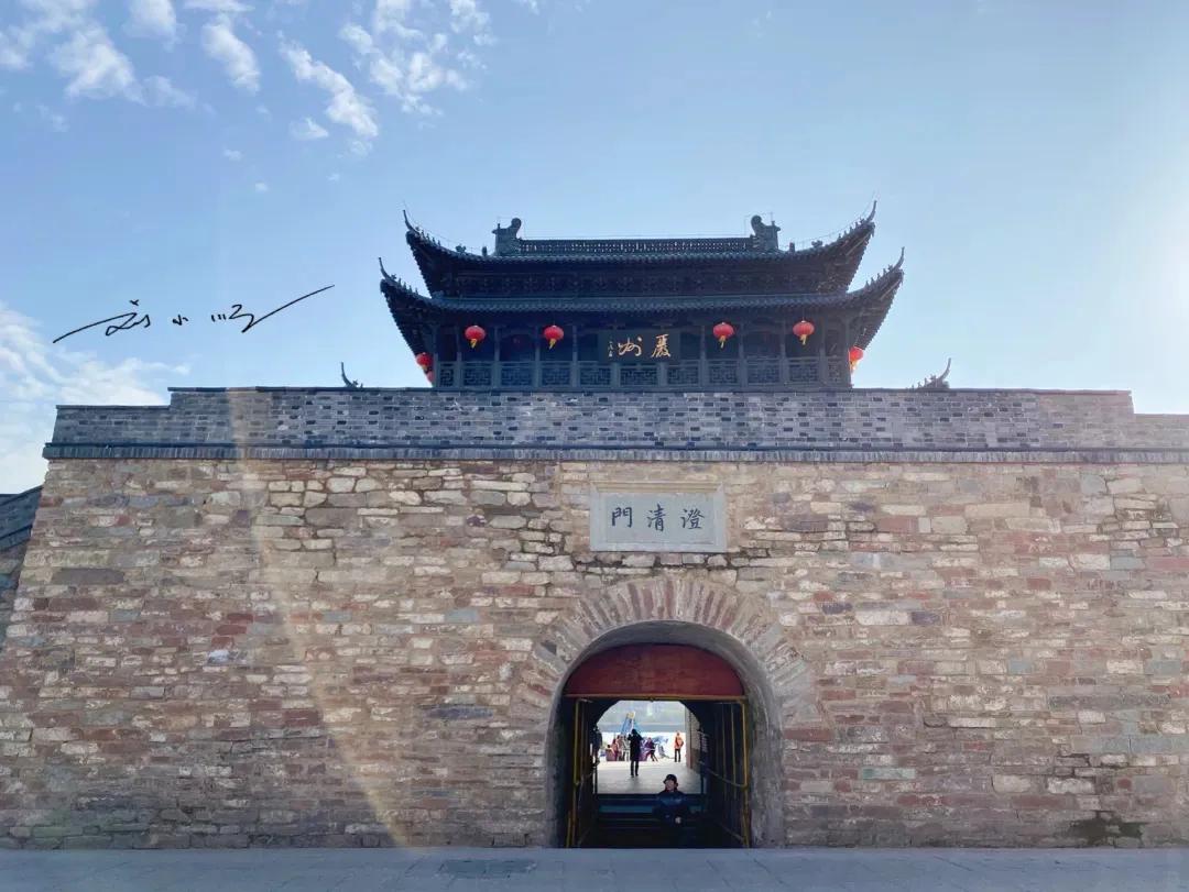 浙江省杭州市唯一代管的县级市，留下一座重要古城，游客却还不多？我说的这座县级市就