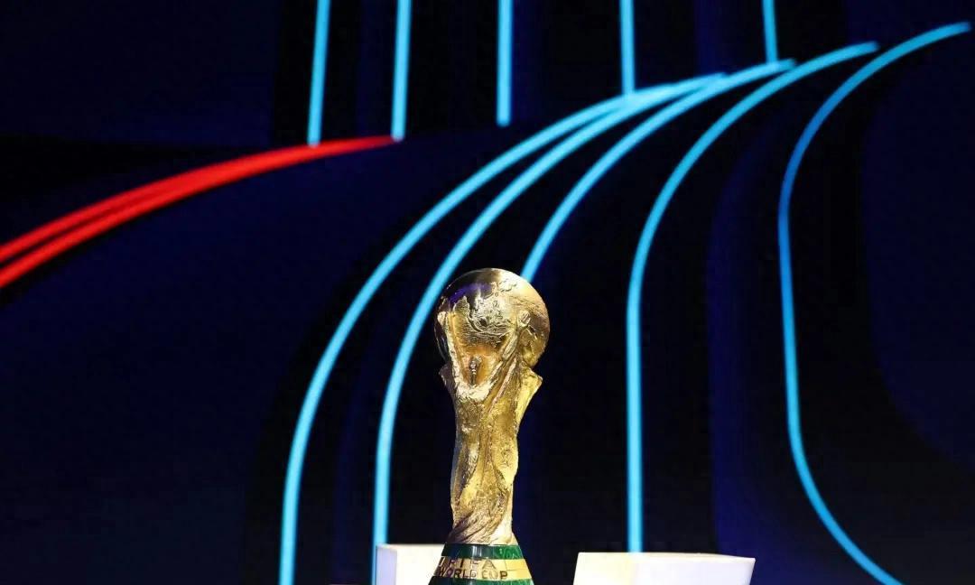 5月6日海报新闻报道，央视至今未与国际足联（FIFA）就转播权达成一致，果断拒绝