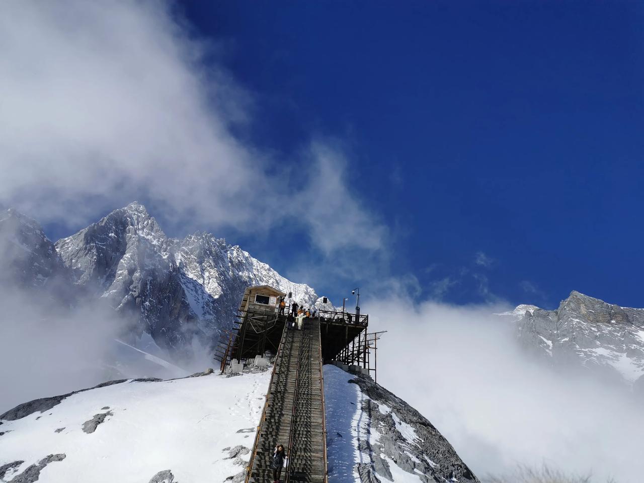发一张图证明你去过玉龙雪山