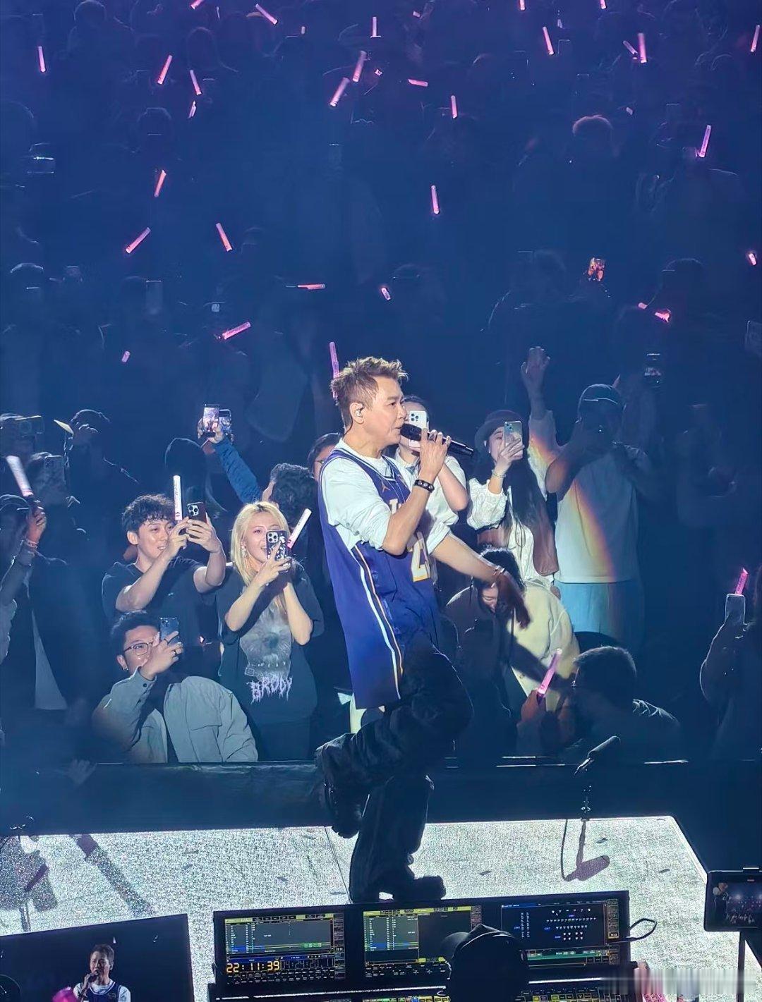 陶喆北美传奇场馆留名 陶喆太给华语乐坛长脸了！Soul Power II巡演在传