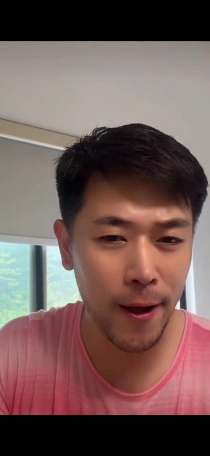 孙在小作文写的飞机在空中因为太重了要排油，真无稽之谈。他自己臆想出来的，虽然是个