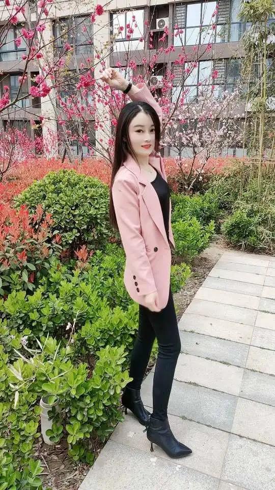 做了一场荒唐梦，醒来我悟透了缘分

 
昨晚做了个怪梦，我竟当上了大领导，还跟个