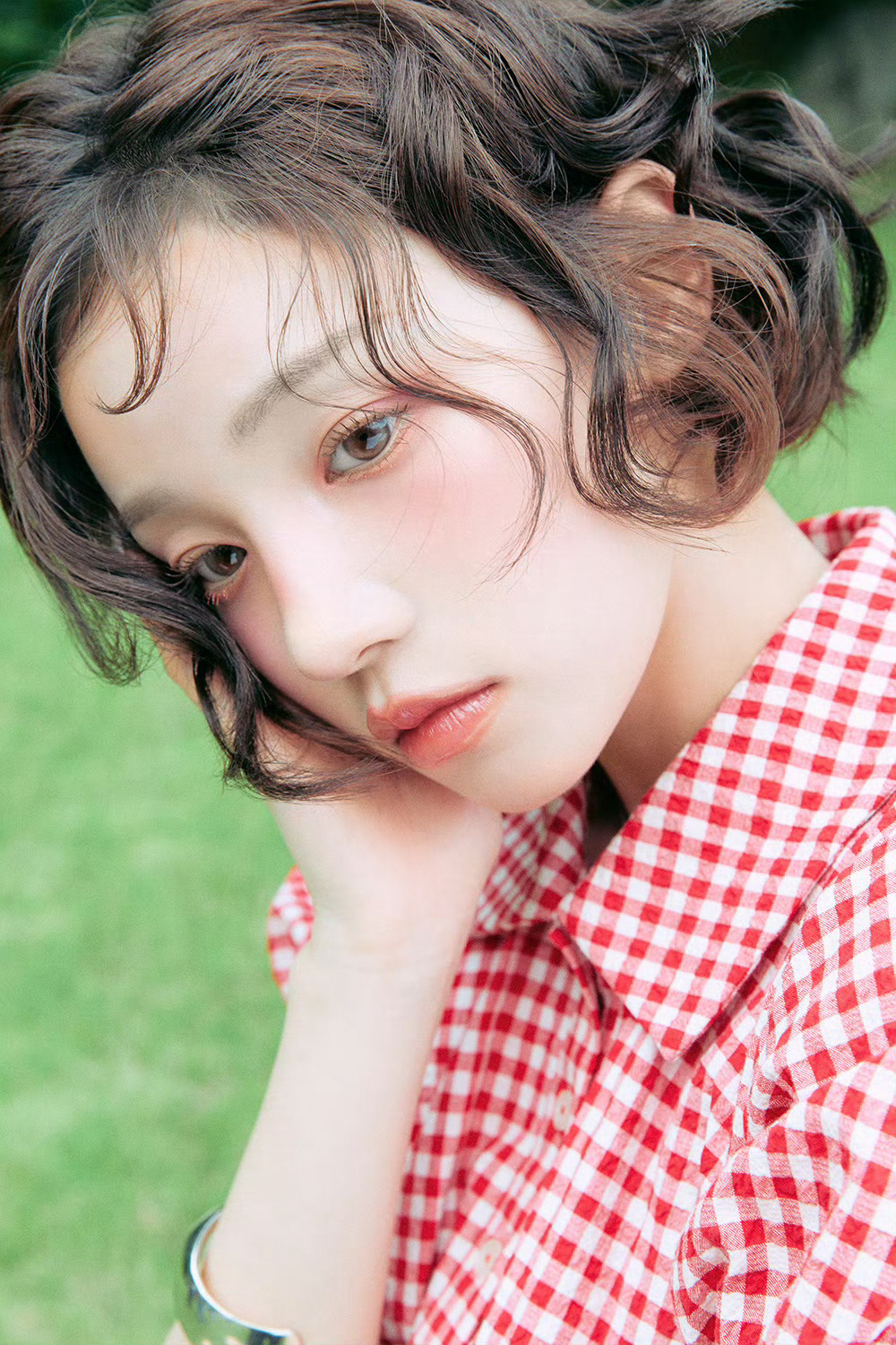 老婆微博头像也要换这张吗…[笑而不语] ​​​