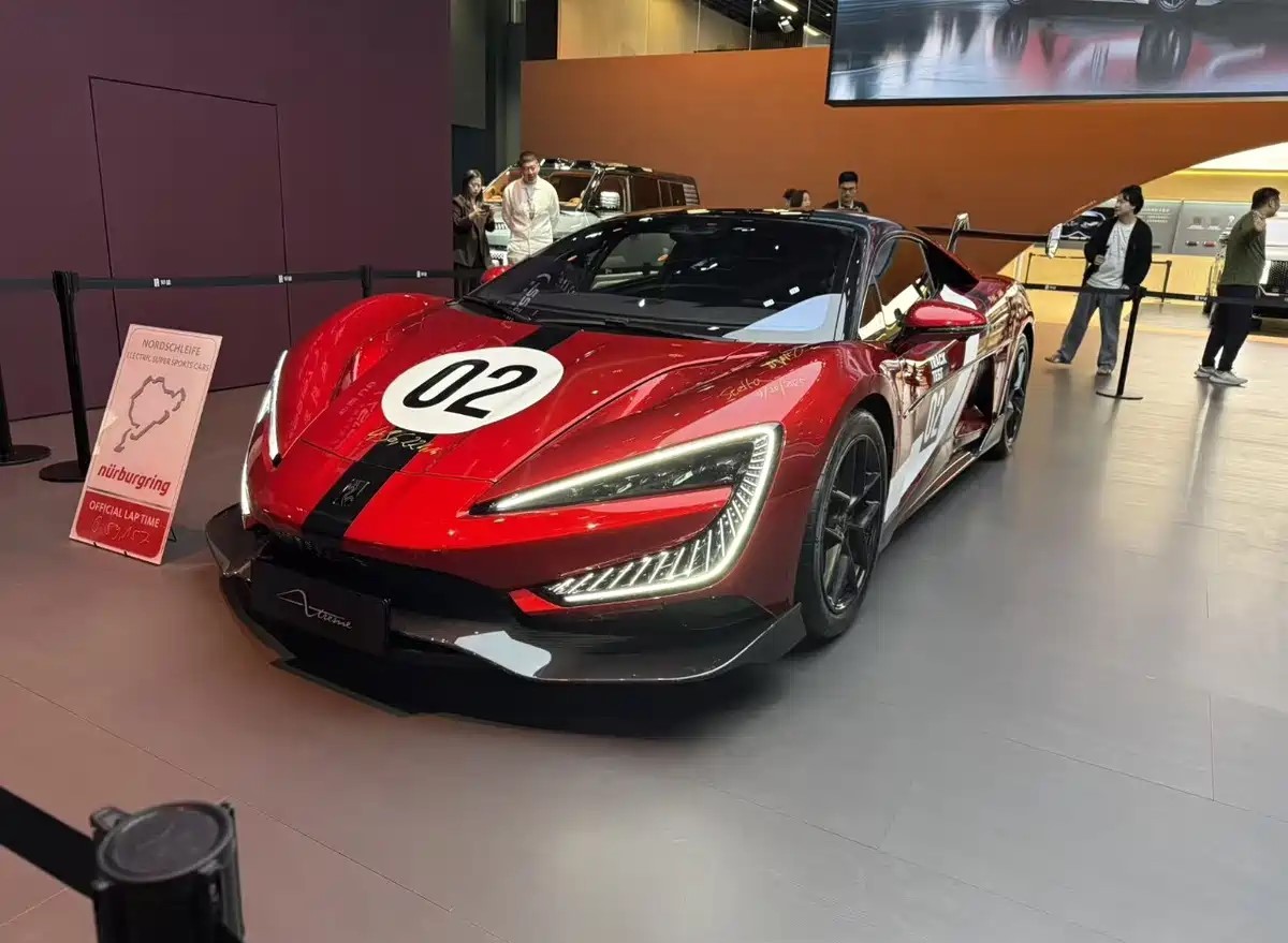 2025广州车展上，仰望U9 Xtreme正式登场，这款全球限量30台的终极超跑