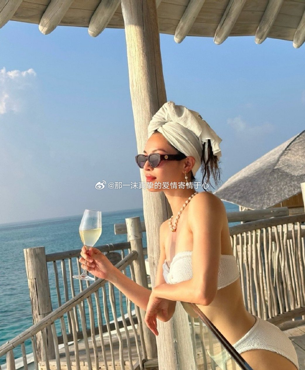 钟楚曦马尔代夫度假一沫真挚的情话钟楚曦马尔代夫度假！一沫真挚的情话