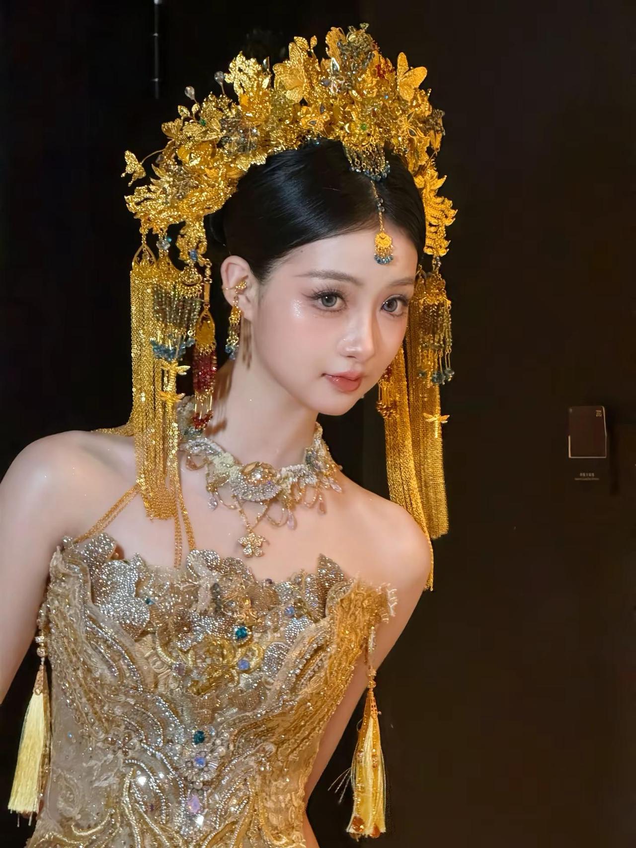 千金感新娘造型太美了！婚礼就是要贵气十足造型师张星宇 婚礼 大同新娘跟妆 美妆