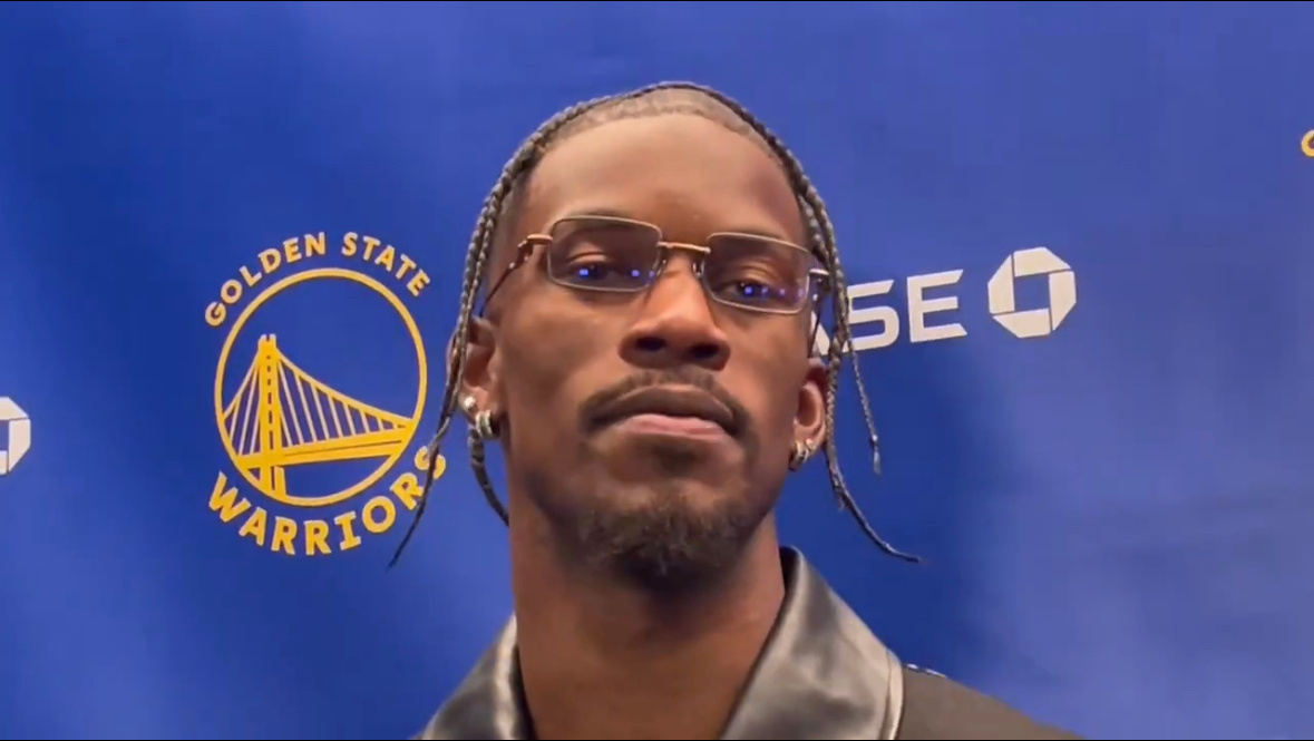 swaggy 巴这赛后采访穿搭这么骚尼克斯vs勇士勇士战胜尼克斯吉米巴特勒