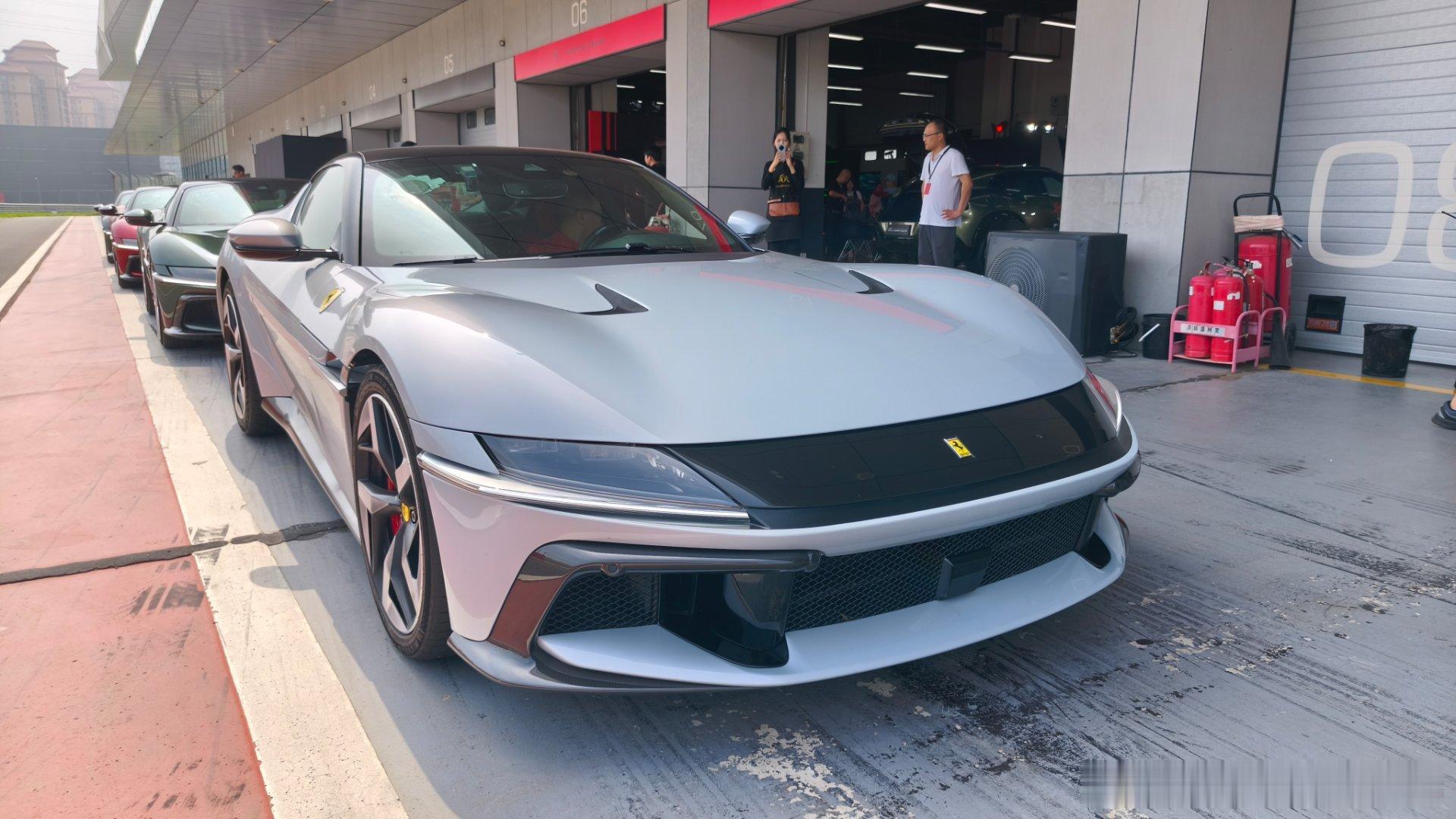 先来一圈12C，热热身。 ​​​