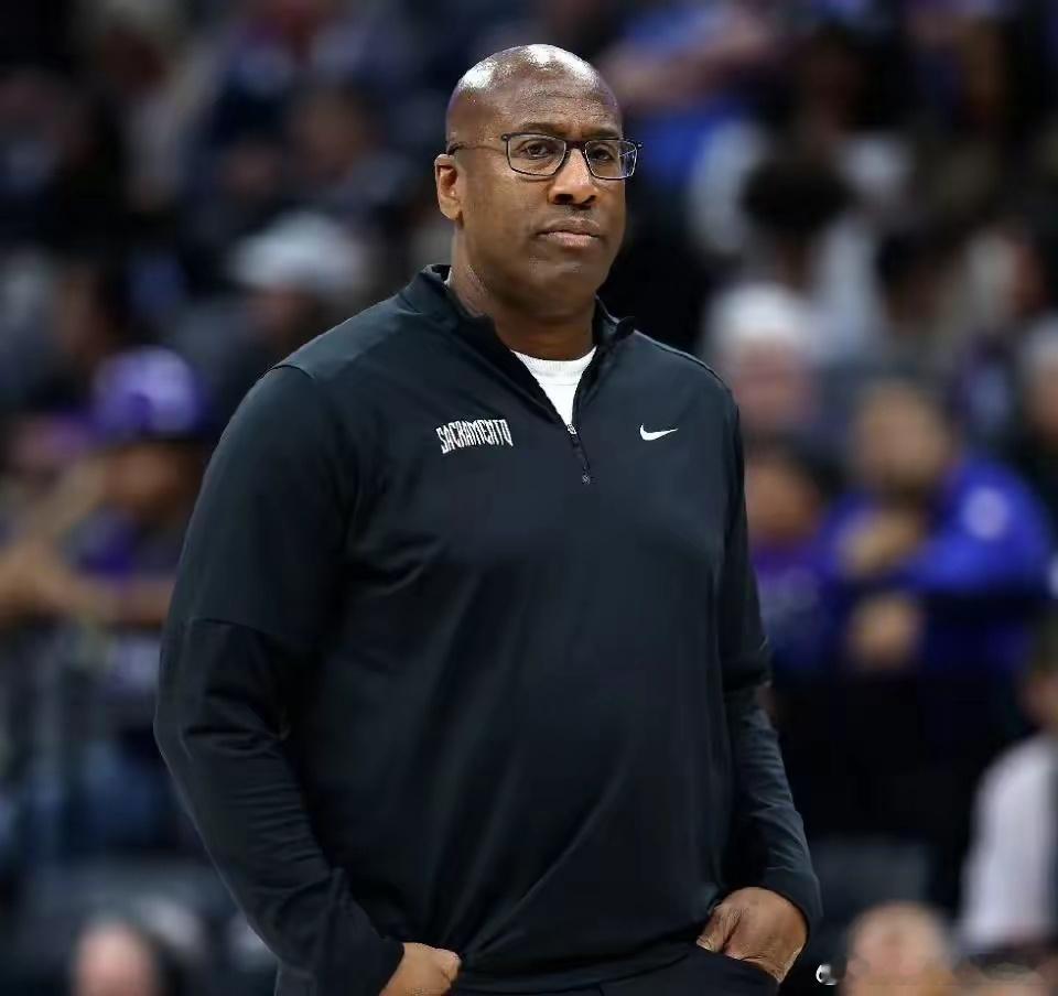 随着国王主帅布朗被解雇，不出意外[酷]，NBA下位主帅离职的大概率以下3人：威利