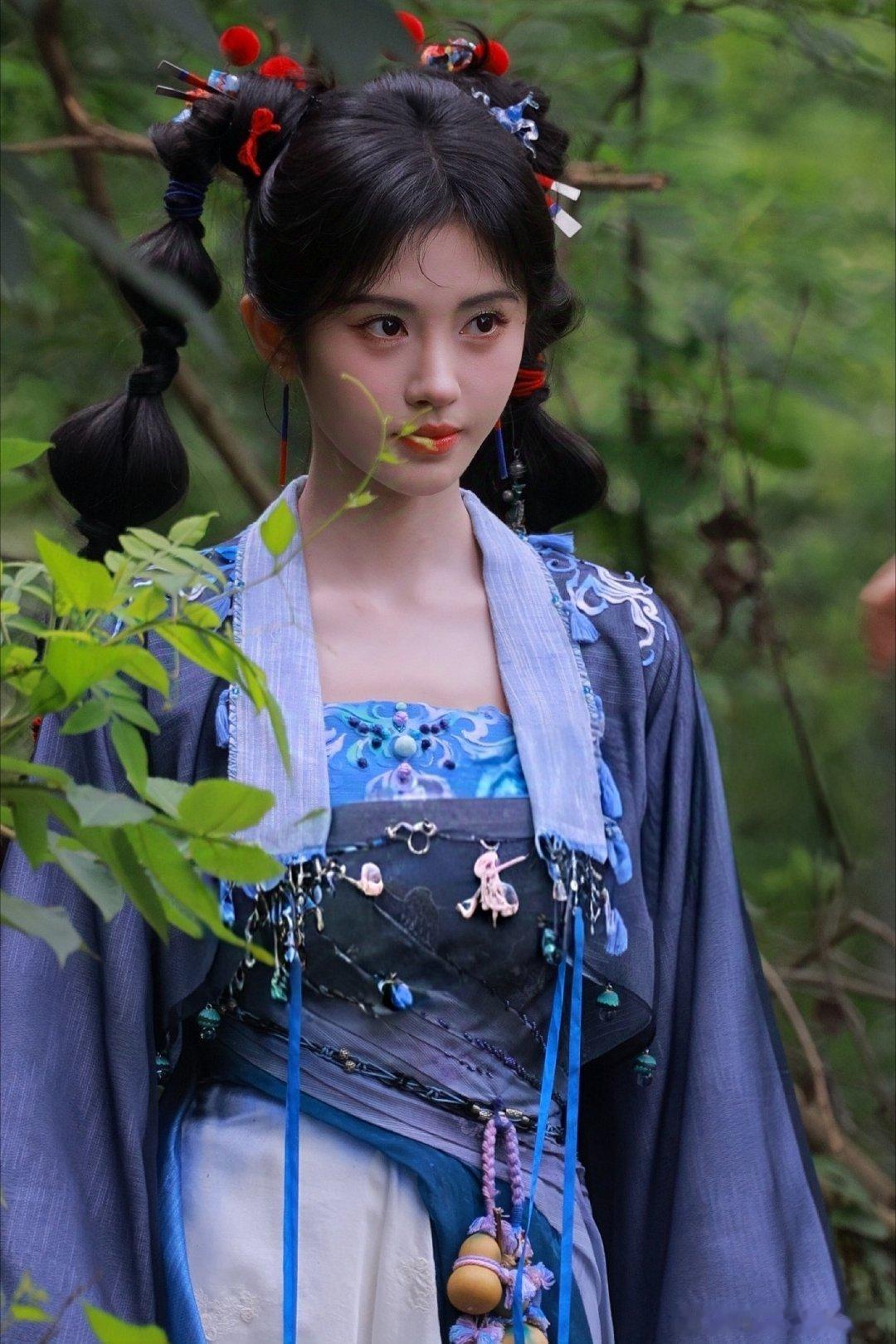 鞠婧祎 jjy鞠婧祎阿黛jjy鞠婧祎来战 人都是贪婪的见一面之后就想见无数次