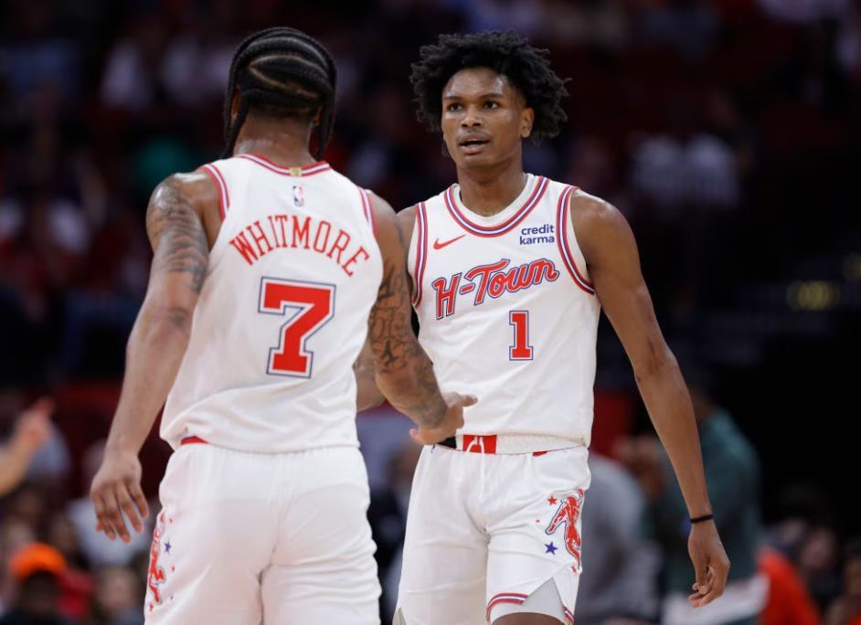 在NBA专家特伦顿怀汀看来，火箭队虽然想要大力培养他们自己的年轻球员，然而年轻球