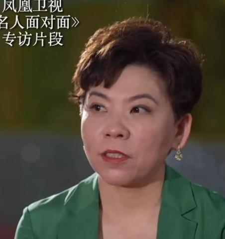 1997年，邓亚萍进入清华深造，上课的时，老师随口问她英语怎么样， 邓亚萍特别尴
