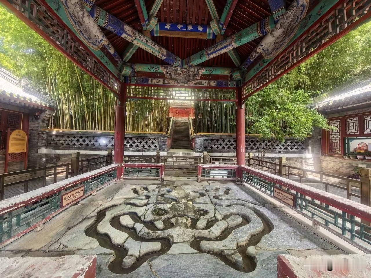 a股调整并没有结束，还会继续，市场热点主要集中在，
先进封装，韬定律，玻璃基板，