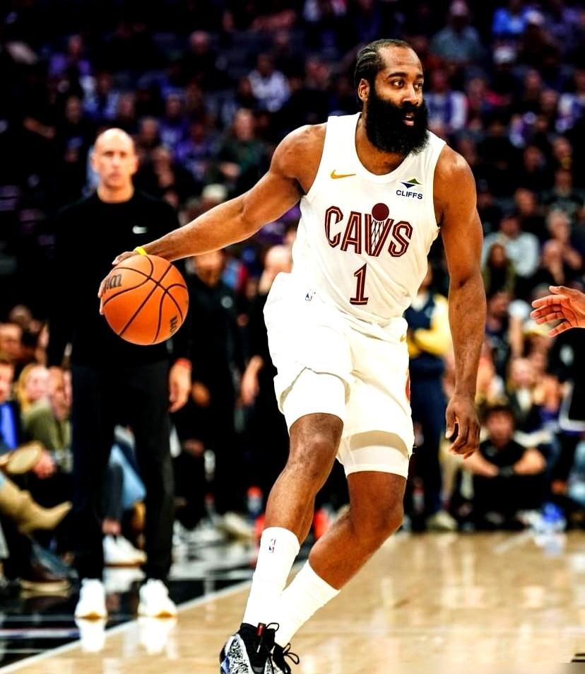 NBA现役得分王，变天了！

卢卡·东契奇现在是现役场均得分第一！历史榜上也只排