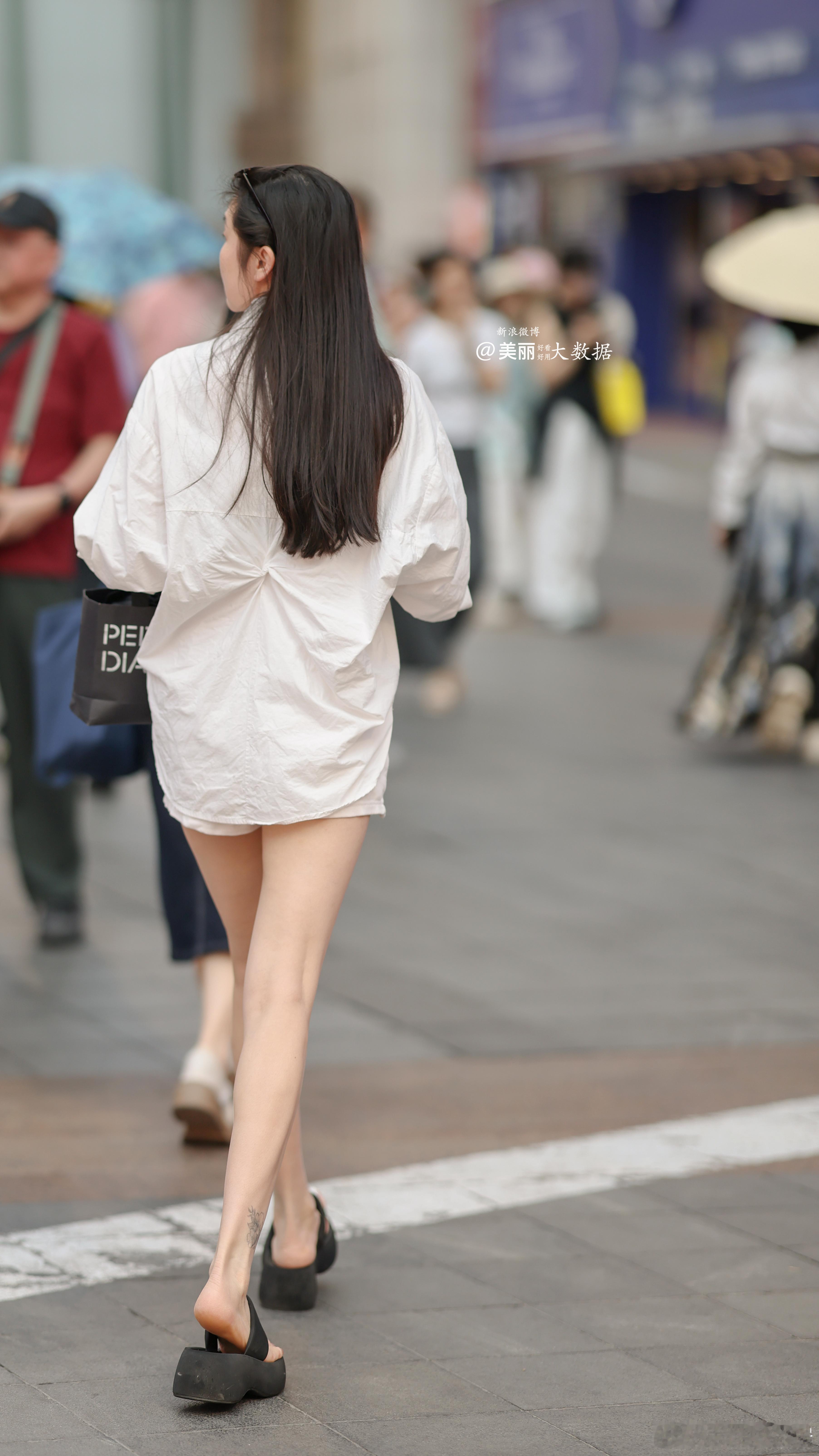 来张背影[咖啡] ​​​