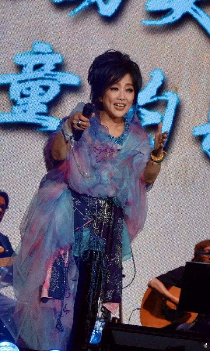 岁月沉淀出独特韵味，优雅大气尽显风采，沉浸式聆听天籁歌声齐豫只有姐感没有登味歌手