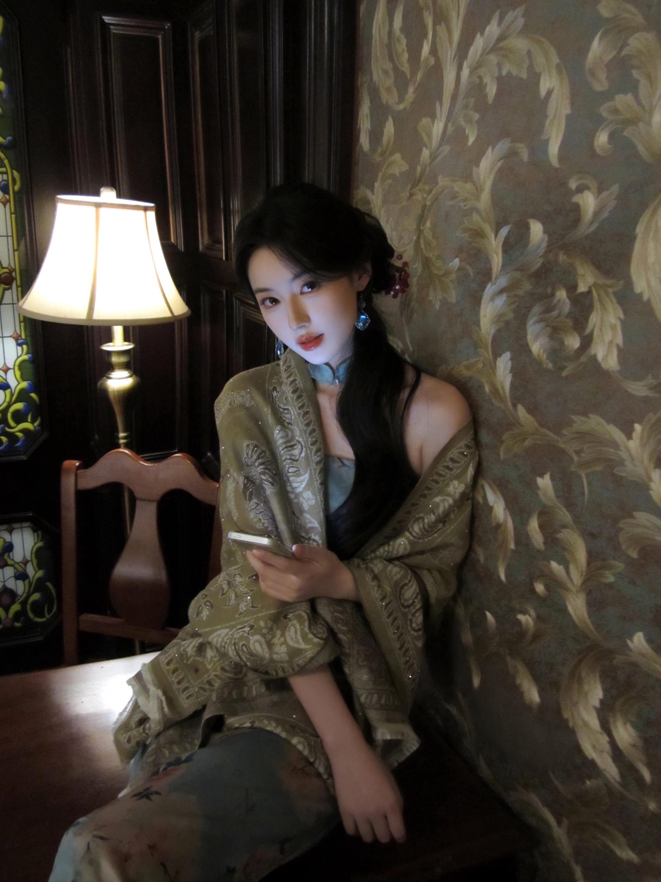 他从来都不给我写信的。