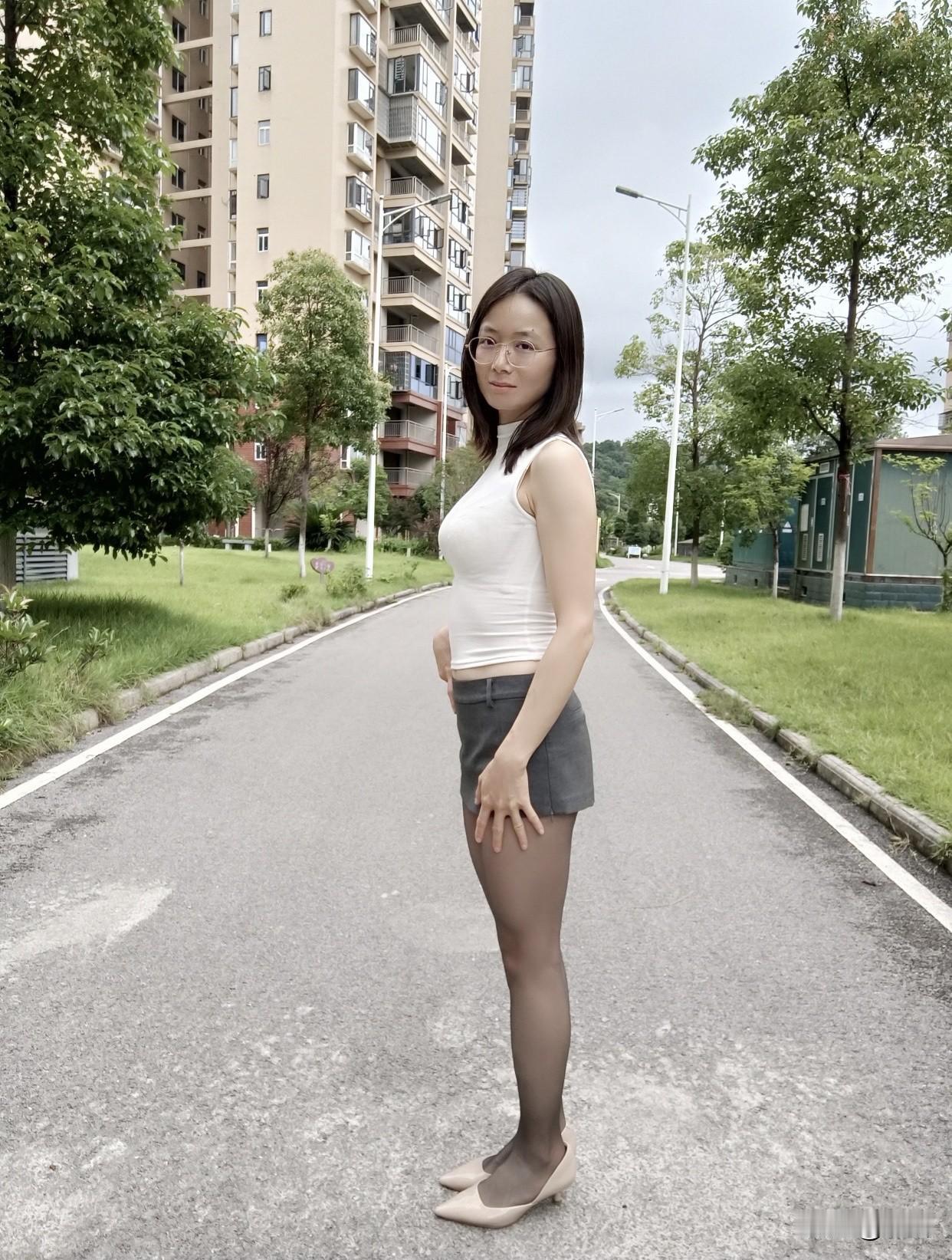 漂亮和气质,哪个重要?气质是内在修养的外在体现，像举止优雅。