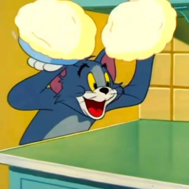 丝柯克抽了个2命，现在咧个嘴笑 