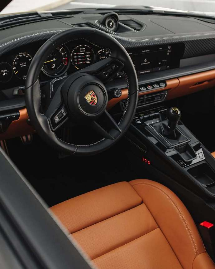 Porsche 911 GT3 Touring 🖤哑光黑涂装低调又霸气 赛道基