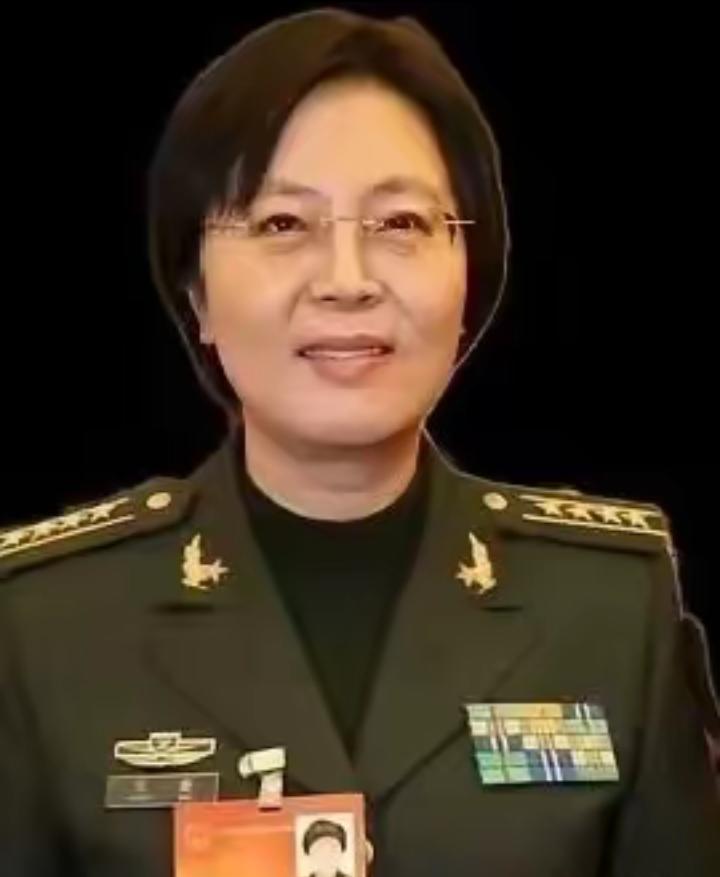 7月16日国务院的一纸任免，让不少人悬着的心彻底踏实了。
58岁的陈薇，正式出任