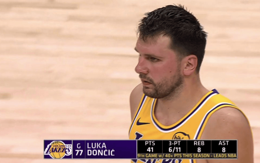 丈夫准备给诞下5胞胎老婆送黄金里程和悲都不少！截至被太阳绝杀这场，已经是东契奇本