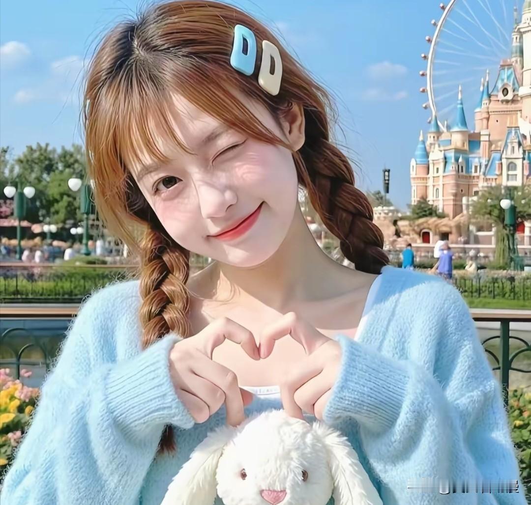 宅家的小日子，暖到心窝窝
 
冬天最舒服的事。。。
 
就是窝在家里不出门。
 