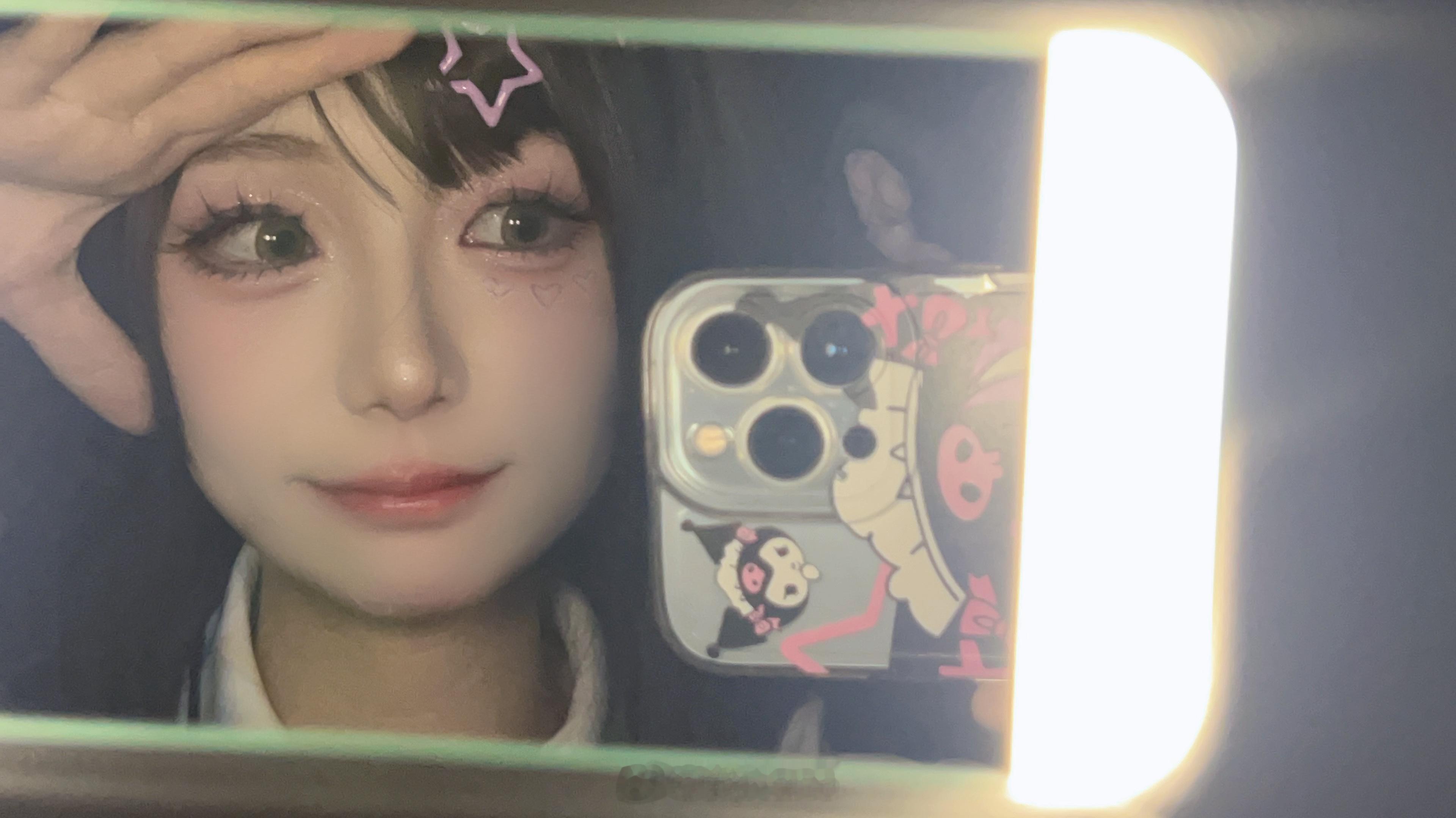 #钱Kane[超话]# 大头大头～下雨不愁～ ​​​