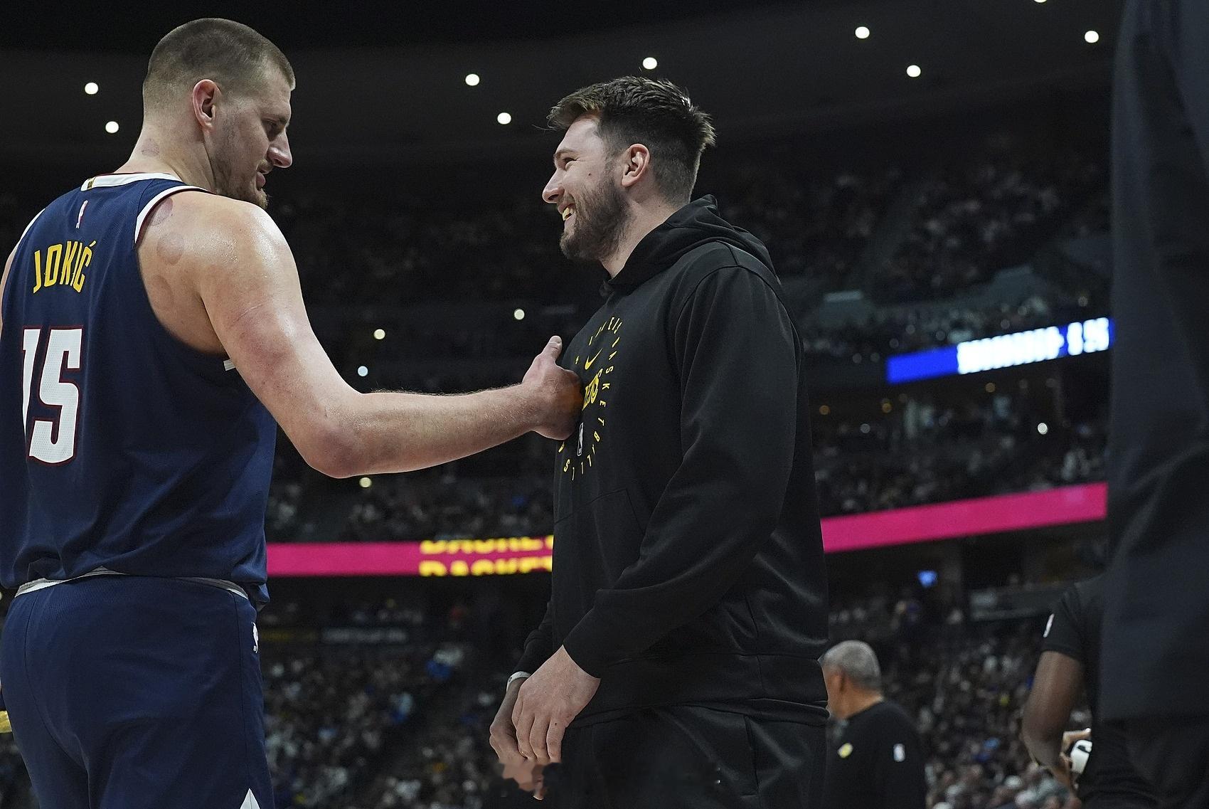 NBA常规赛，掘金134-133险胜老鹰。约基奇全场40分9篮板8助攻1抢断1盖