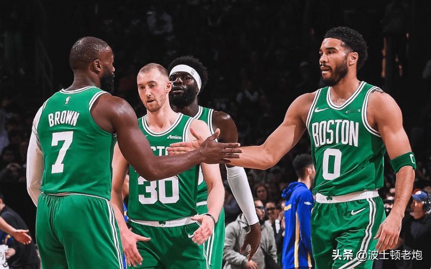 我们＞我！

绿衫军苦战费城，怀特依旧低迷，普里查德找回手感，双探花末节发力，凯