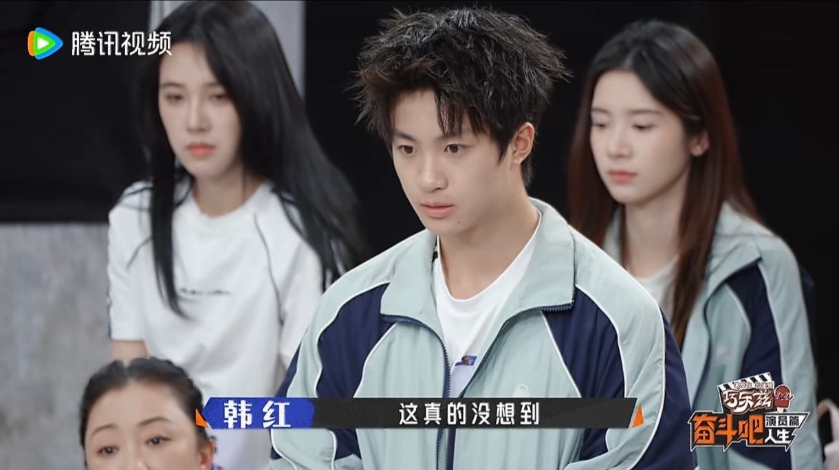 韩红看陈曦然表演眼圈泛红每一次表演都是一次蜕变，陈曦然认真对待每一个舞台角色，演