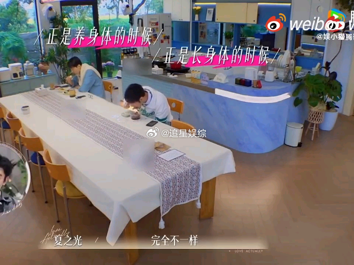 恋综男嘉宾早饭吃狮子头这到底是恋综还是吃播谁能想到恋综早餐标配竟是狮子头！男嘉宾
