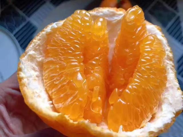 粑粑柑原来还有这么一个说法，经过大神们这样一说，还真的是一下子就通了。这水果果然